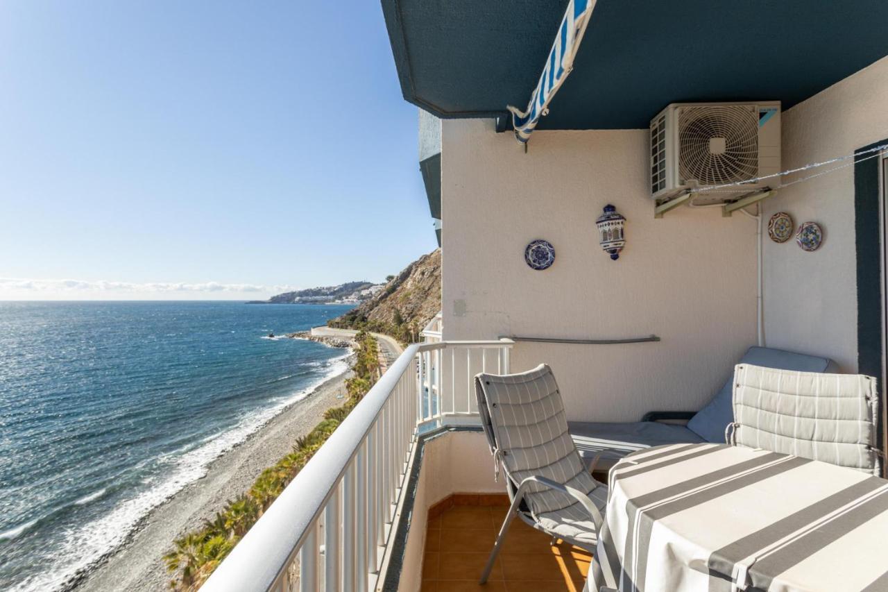 Apartment With Sea View อัลมูเญการ์ ภายนอก รูปภาพ