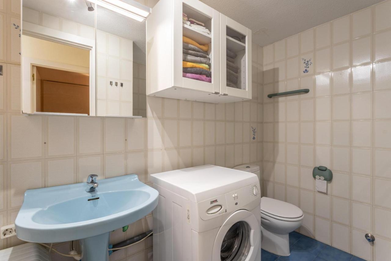 Apartment With Sea View อัลมูเญการ์ ภายนอก รูปภาพ
